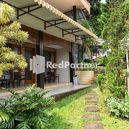 Javenir Hotel Tawangmangu Mitra Reddoorz Karanganyar  Bagian luar foto