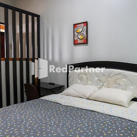 Javenir Hotel Tawangmangu Mitra Reddoorz Karanganyar  Bagian luar foto