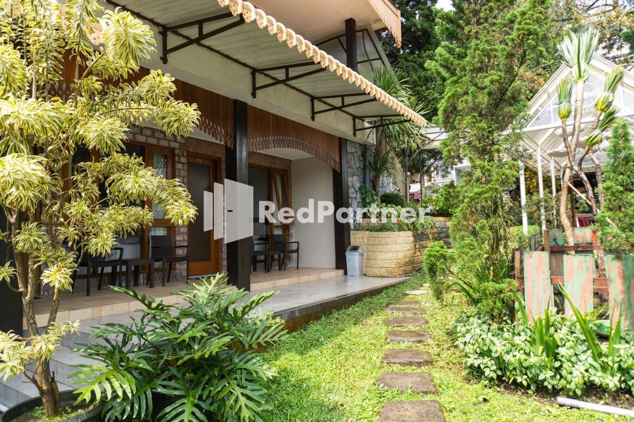 Javenir Hotel Tawangmangu Mitra Reddoorz Karanganyar  Bagian luar foto