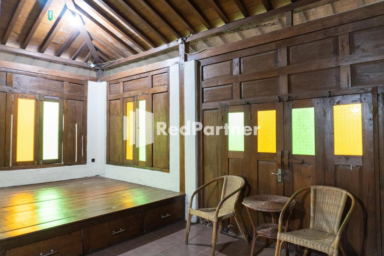 Javenir Hotel Tawangmangu Mitra Reddoorz Karanganyar  Bagian luar foto