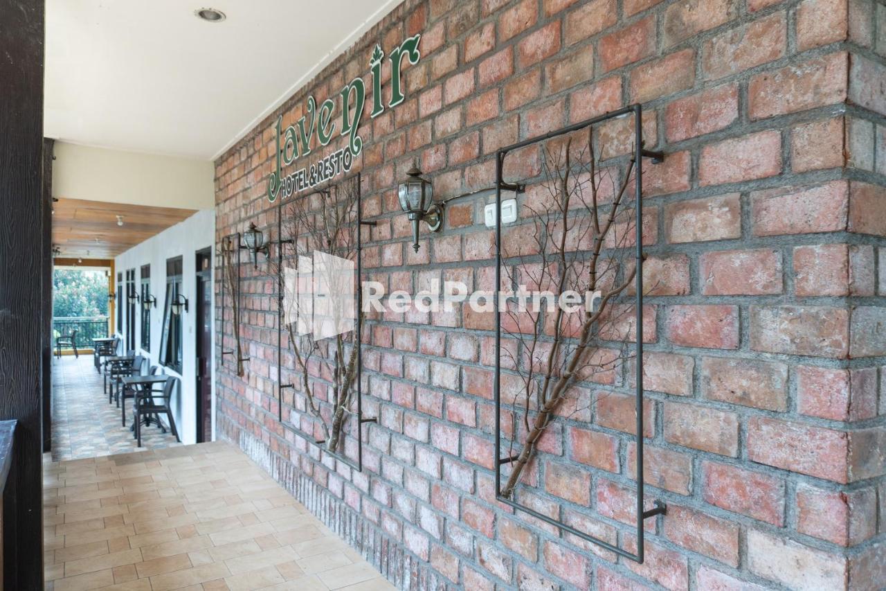Javenir Hotel Tawangmangu Mitra Reddoorz Karanganyar  Bagian luar foto